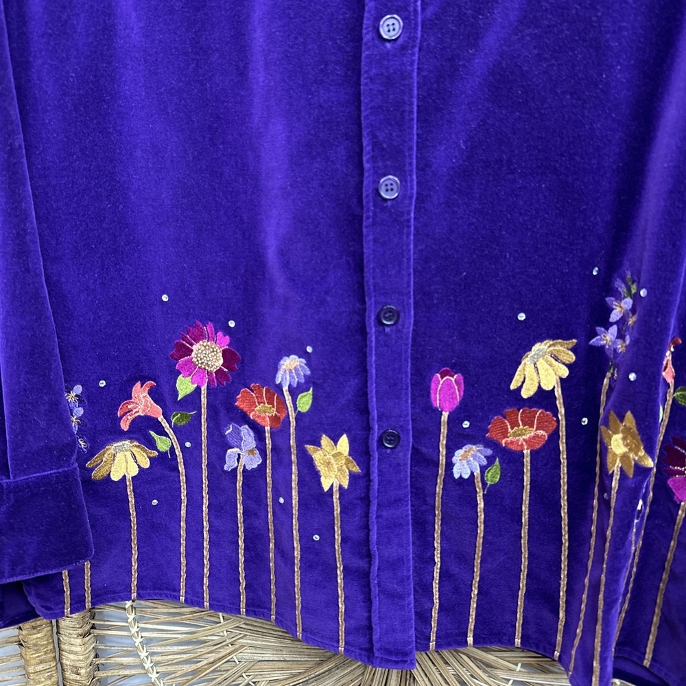 Quacker Factory Medium Faux Velvet Floral Women's Button Up Shirt Cotton‎